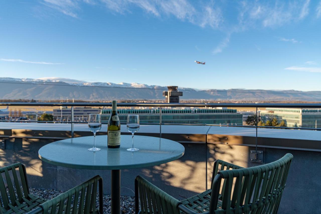 แนช สวีท โฮเต็ล Hotel Le Grand Saconnex ภายนอก รูปภาพ