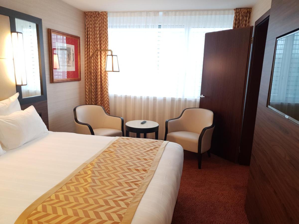 แนช สวีท โฮเต็ล Hotel Le Grand Saconnex ภายนอก รูปภาพ